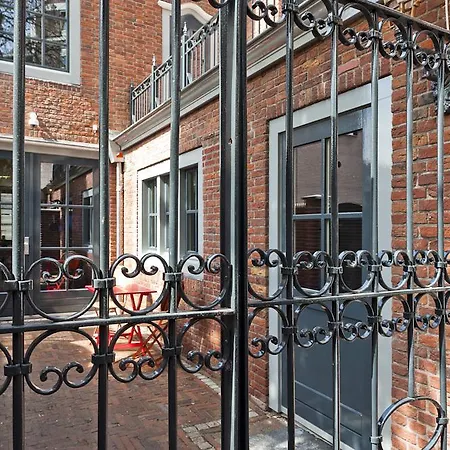 アパートホテル Het Ketelhuis